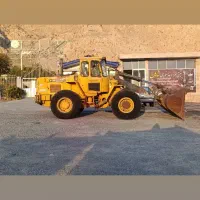 استخدام نگهبان در نمایشگاه کامیون