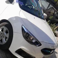 شیشه اتومبیل رضا