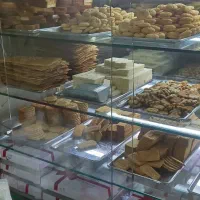 فروش ویترین شیرینی خشک|فروشگاه و مغازه|بروجرد, |دیوار