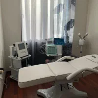 تخت  فشیال و ارایشگری