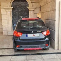 کوییک r مشکی قرمز