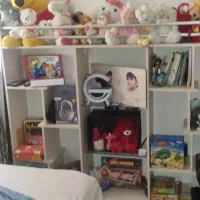 ویترین و کتابخانه