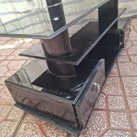 میز تلوزیون شیشه ای