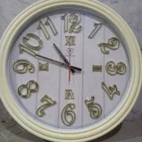 ساعت دیواری