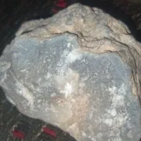 سنگ سفیدبه آبی تیره