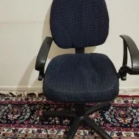 یک عدد صندلی جک دار در حد نو