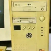 فروشنده و خریدار  کیس کامپیوتر