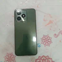 گوشی به عکس دو توجه کنید