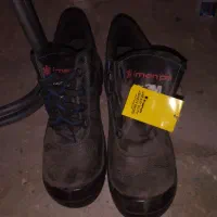 کفش ایمنی اصل و دستکش