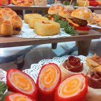 پذیرایی مهمونی هاتون با فینگر فود