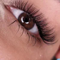 اف ویژه خدمات کاشت و اکستنشن مژه