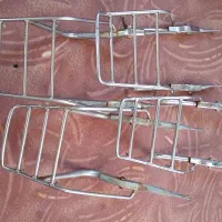 تعدادی ترک موتور 200 و اگزوز و گلگیر زیر قیمت