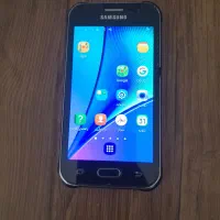 سامسونگ Galaxy J1 با حافظهٔ ۴ گیگابایت