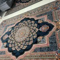 دو عدد فرش دوازده متری