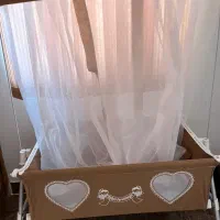 گهواره کنارمادر