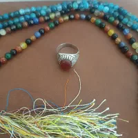 انگشتر عقیق و تسبیح