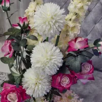 گل مصنوعی به همراه گلدان شیشه ای|گل مصنوعی|تهران, پاسداران|دیوار