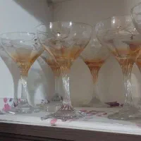 بستنی خوری یا اجیل خوری