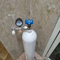 کپسول اکسیژن به همراه مانومتر۱۰لیتری