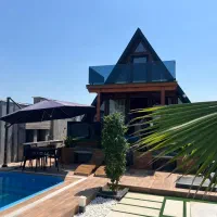 کلبه سوئیسی رویایی/استخردار/آرامش محض/دنج و جنگلی