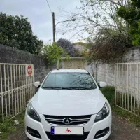 جک J5 اتوماتیک 1800cc، مدل ۱۳۹۶