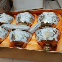 بستنی خوری پایه دار با قاشق، خارجی طلایی نقره ای|ظروف سرو و پذیرایی|تهران, شادمان|دیوار