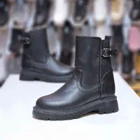 نیم بوت چرم زنانه طبی با ضمانت|کیف، کفش، کمربند|اصفهان, تخت فولاد|دیوار