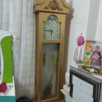دوتایخچال وگنجه وساعت ایستاده