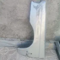 گلگیر جلو سمت راننده و سپر جلوی پزو 405