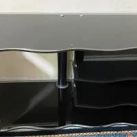 میز تلویزیون شیشه ای