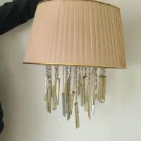 تعدادی لوستر فروشی