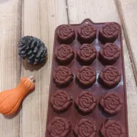 سلیکون شکلات و پاستیل|ظروف پخت‌وپز|گلبهار, شهر جدید گلبهار|دیوار