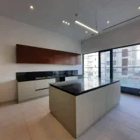 ۲۰۰ متر / کامرانیه / کلید از پله بالا نرفته