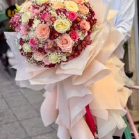 فروشش انواع دسته گل و باکس گل طبیعی