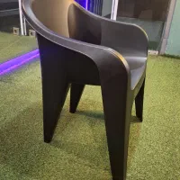 صندلی کافه ای میز