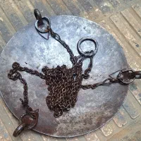 کفه و زنجیر فولادی کهنه ترازو