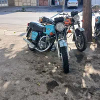 یک عدد ایژ فیروزی ابی