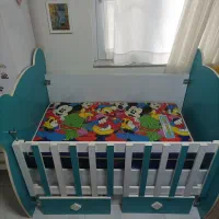 تخت بچه|تخت و صندلی بچه|صومعهسرا, |دیوار
