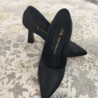 کفش مجلسی|کیف، کفش، کمربند|شاهین دژ, |دیوار