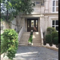 قلهک دولت باغ سفارت انگلیس ۱۳۰متر۳خوابه|اجارهٔ آپارتمان|تهران, درب دوم|دیوار