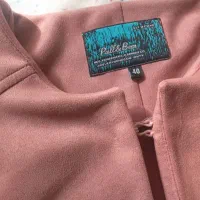 پالتو|لباس|اصفهان, هوانیروز|دیوار