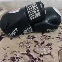 دستکش بوکس/کفش بوکس/لباس بوکس