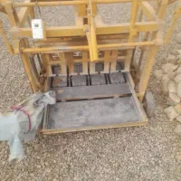 فروش یک دستگاه بلوک زنی ته بسته نو