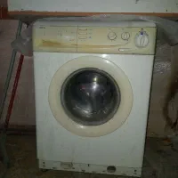 دستگاه لباس شویی