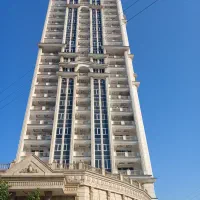 155متری  تهاتری در طبقات بالا برج فول مشاعات سفید