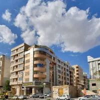 آیت الله حیدری، مجتمع بانک آینده