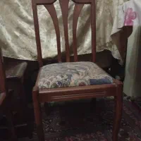 صندلی چوبی