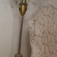 لوستر کنار سالنی