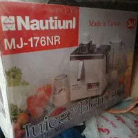 چرخ گوشتی نو و آبمیوه گیری نو و آک بند