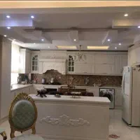 200متر/نور مستقیم /حیاط مشجر /فول امکانات/ سرایدار|فروش آپارتمان|تهران, قلهک|دیوار
